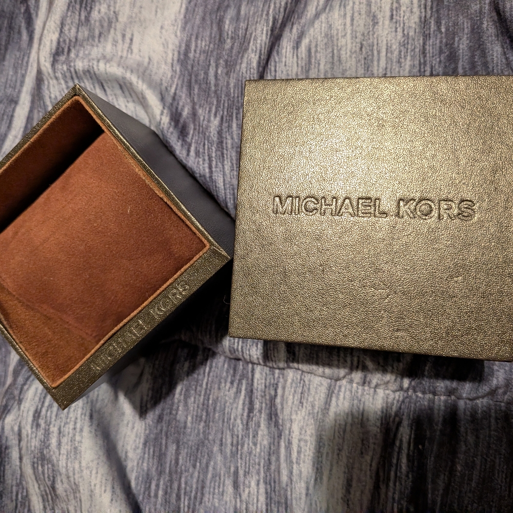 Michael Kors Gold Watch Box